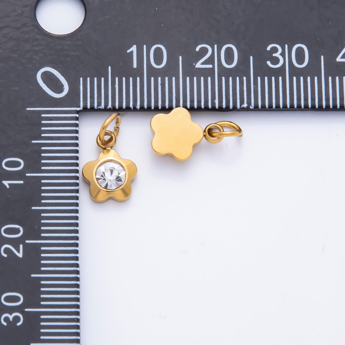 Stainless Steel 14.5mm Round CZ Bezel Cut Daisy Flower Charm | AH - 903 - DLUXCA