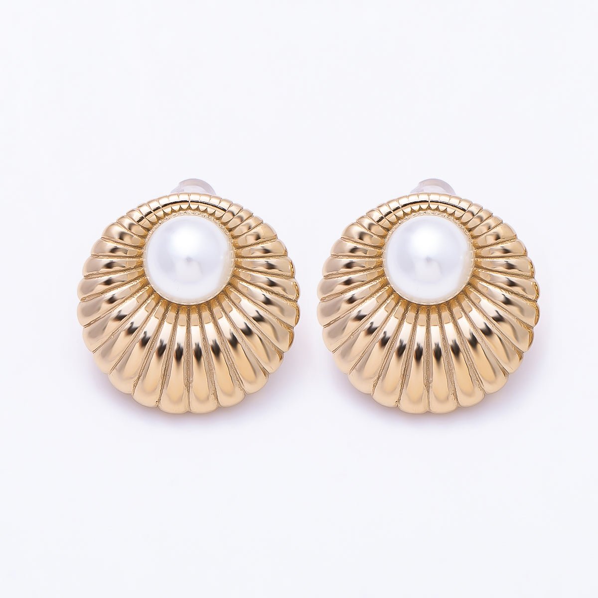 Stainless Steel 22mm Shell Pearl Ribbed Round Stud | Earrings-00727 - DLUXCA