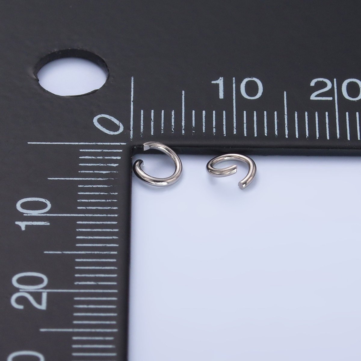 Stainless Steel 4.5mm, 5mm Minimalist Jump Ring Set Findings | Z1013 - DLUXCA