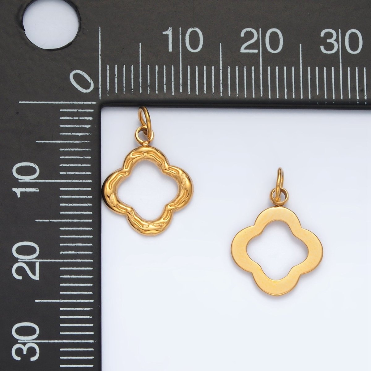 Stainless Steel Lined Open Flower Quatrefoil Charm | P1022 - DLUXCA