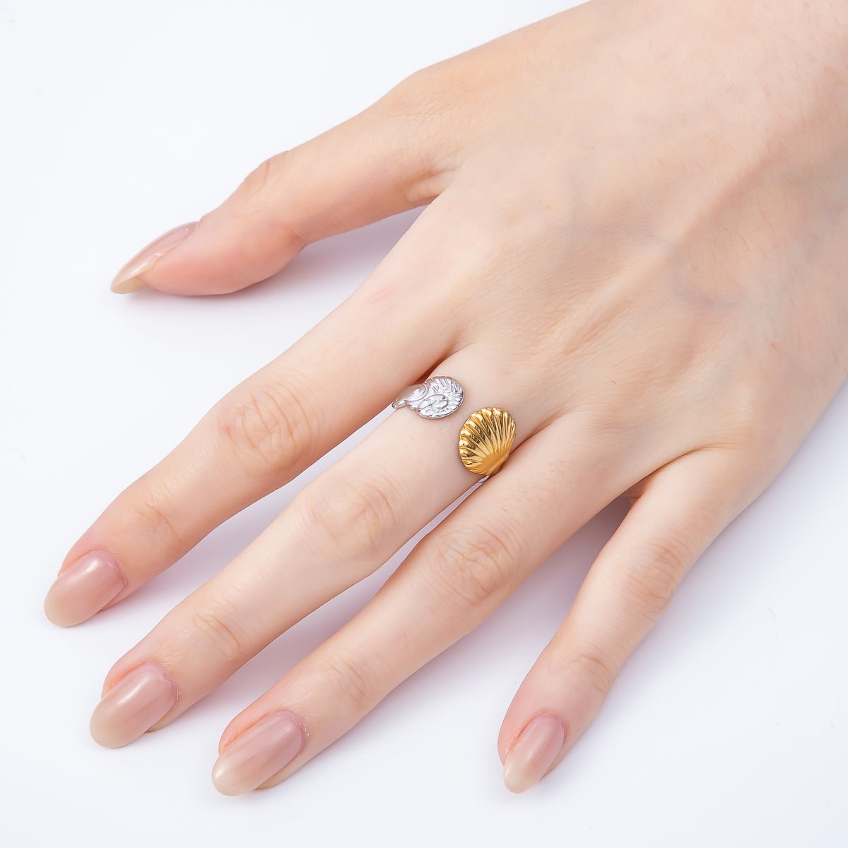 Stainless Steel Mixed Metal Scallop Sea Shell Wrap Ring | Rings-00177 - DLUXCA