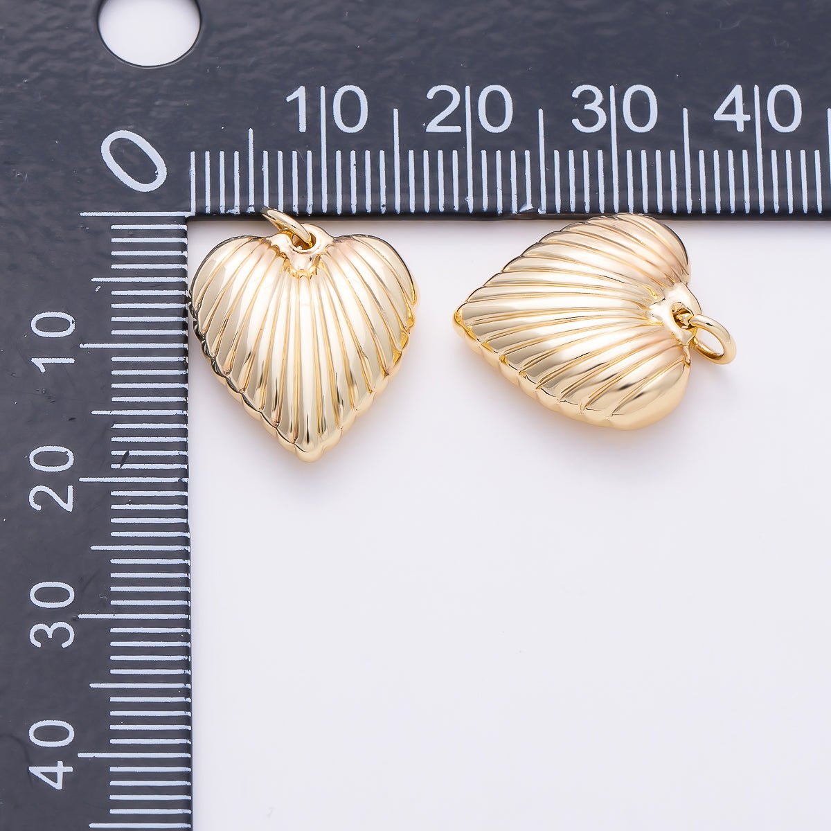 Stainless Steel PVD 17mm Ribbed Heart Padlock Charm in Gold & Silver | Charms-01580 Charms-01581 - DLUXCA