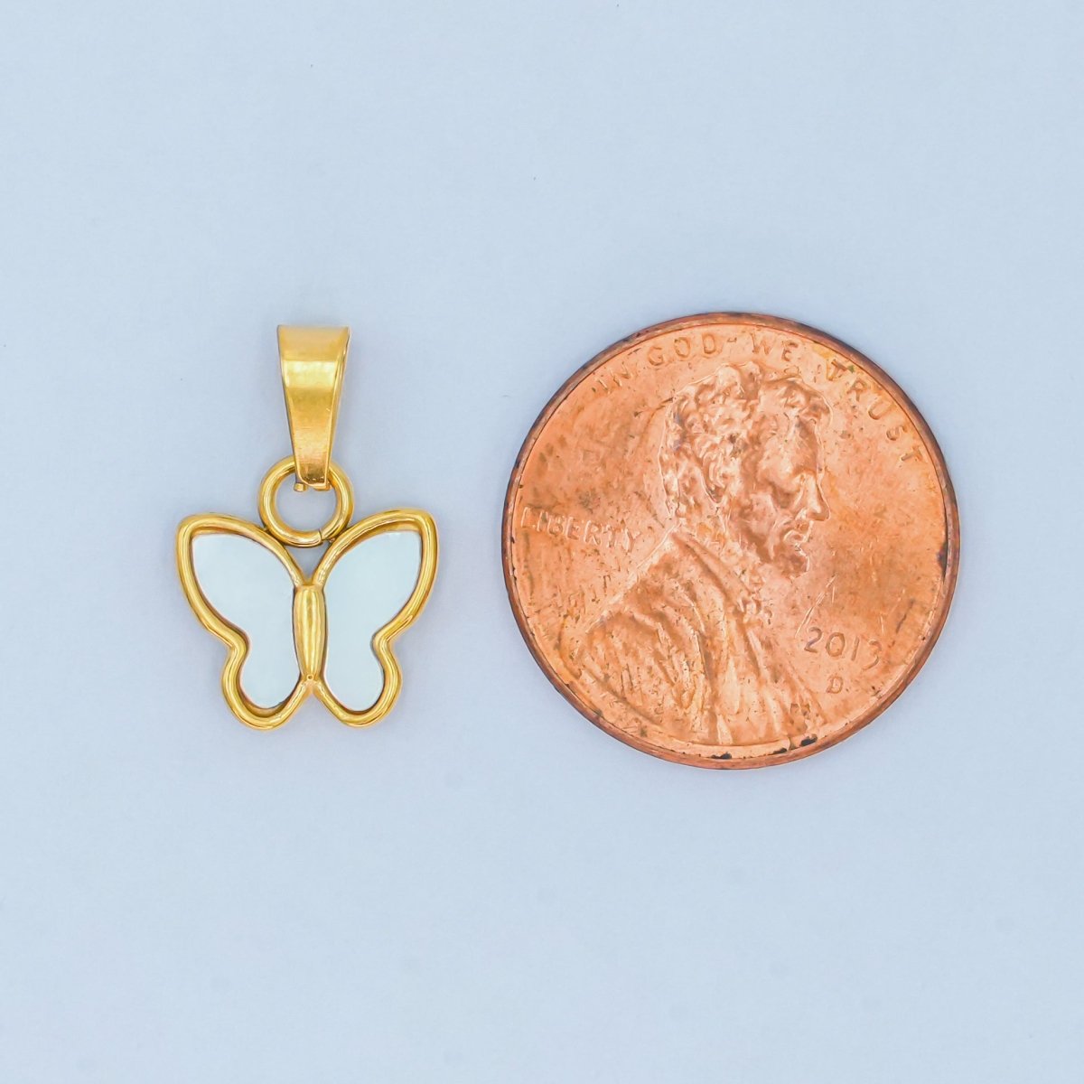 Stainless Steel Shell Pearl Butterfly Pendant | P1547 - DLUXCA