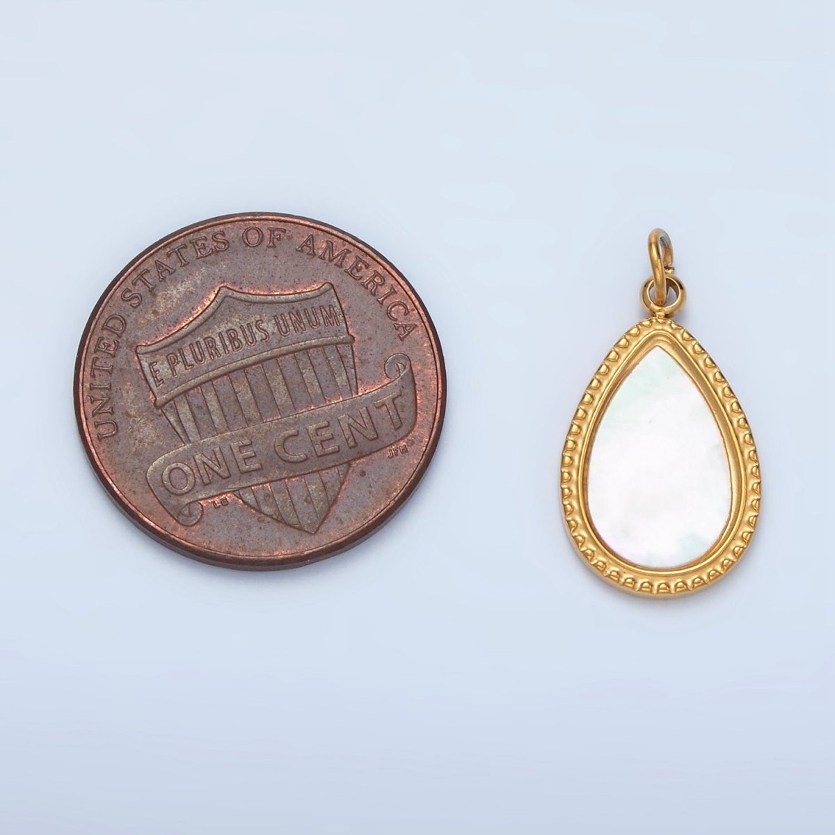 Stainless Steel Shell Pearl Teardrop Edged Bezel Charm | P697 - DLUXCA