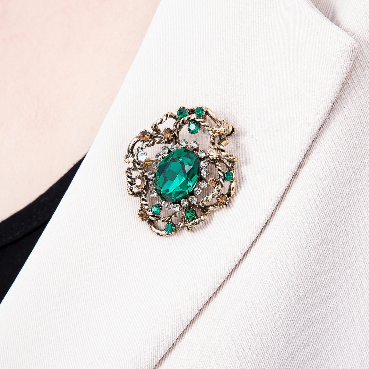 Vintage Gold 39mm Peach, Green Rhinestone Open Flower Rope Pin Brooch | BH-00165 BH-00166 - DLUXCA