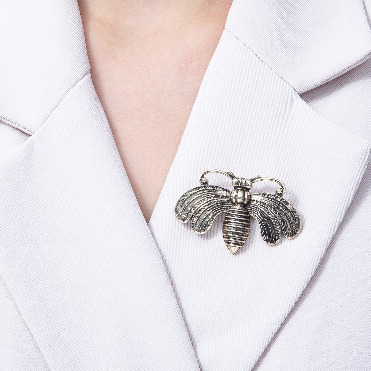 Vintage Gold 51mm x 33mm Fly Insect Animal Pin Brooch | BH - 061 - DLUXCA