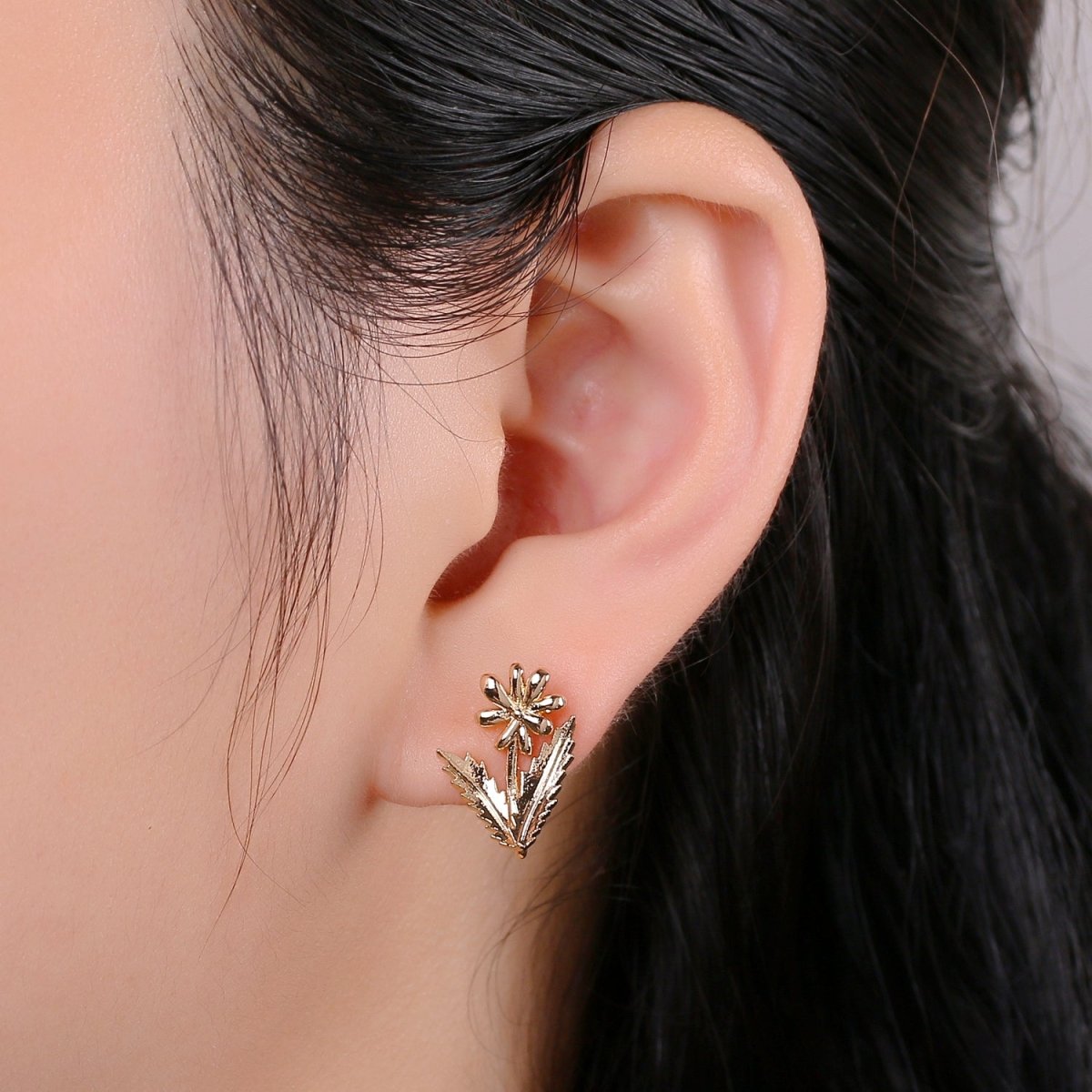 1 Pair Flower Gold Filled Studs L-016 - DLUXCA