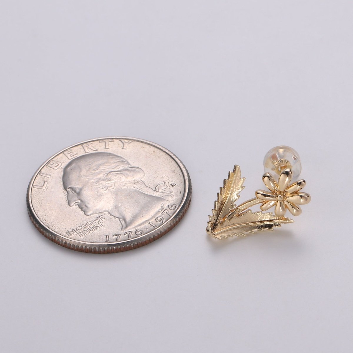 1 Pair Flower Gold Filled Studs L-016 - DLUXCA