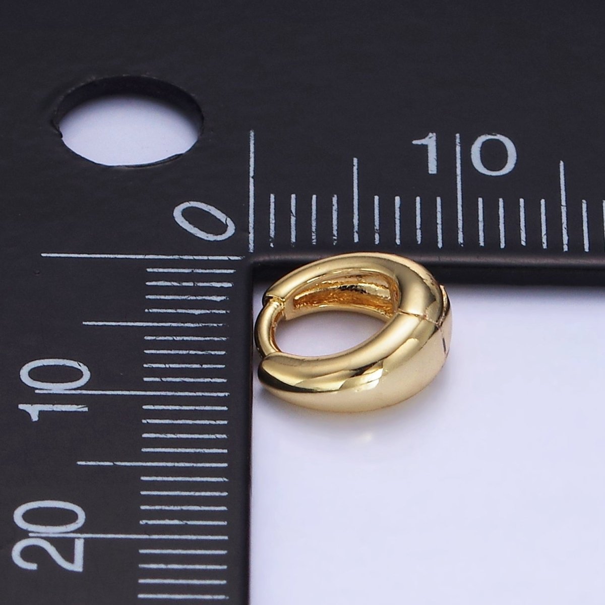 14K Gold Filled 10mm Minimalist Dome Cartilage Huggie Earrings | P487 - DLUXCA