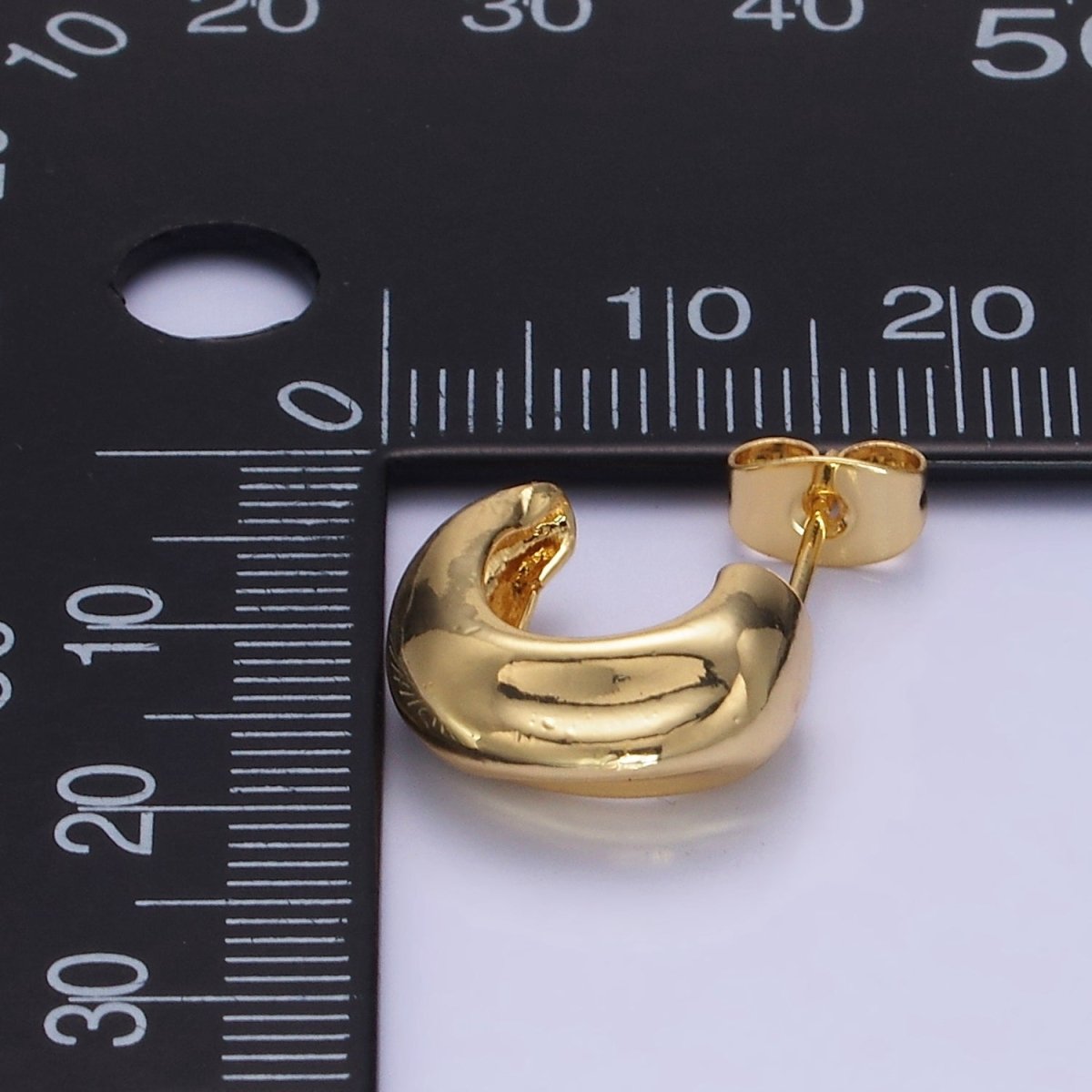 14K Gold Filled 15mm Edged J-Shaped Minimalist Hoop Earrings | AB1272 - DLUXCA