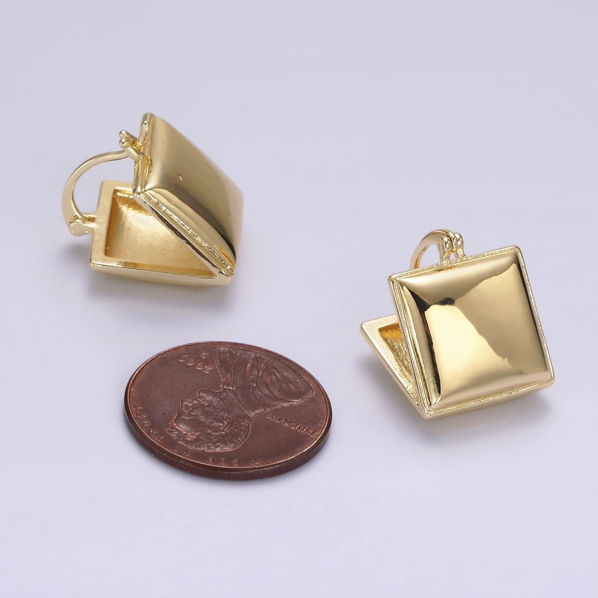 14K Gold Filled 15mm Square Double Sided Modern Statement Latch Hoop Earrings | V063 - DLUXCA