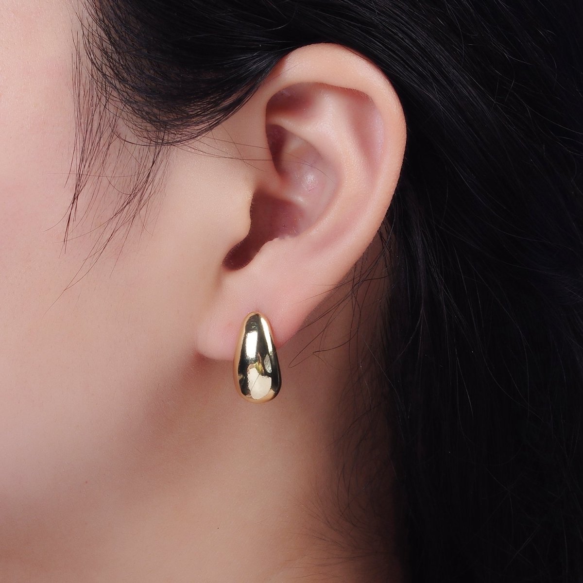 14K Gold Filled 15mm Teardrop Dome Minimalist Stud Earrings | V461 - DLUXCA