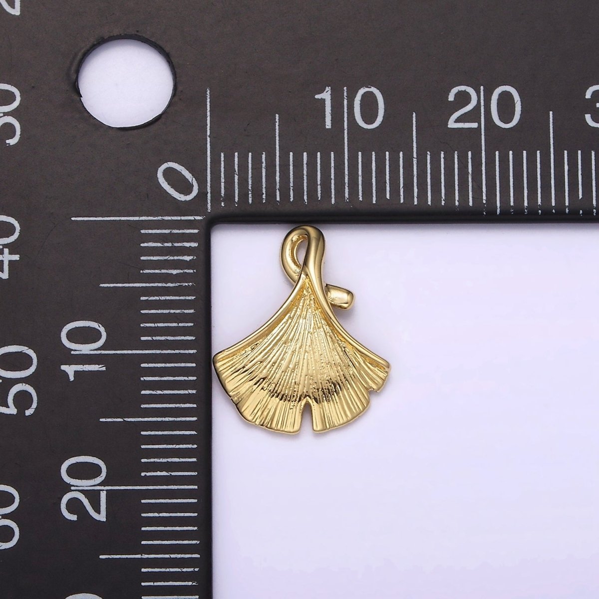 14K Gold Filled 15mm Textured Sea Clam Shell Charm | N-1879 - DLUXCA