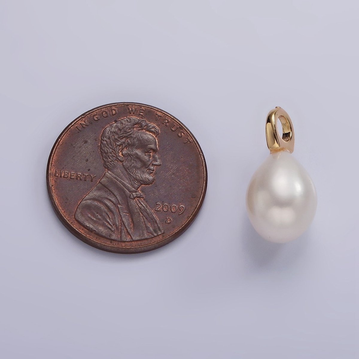 14K Gold Filled 17mm Freshwater Pearl Button Drop Pendant | P1642 - DLUXCA