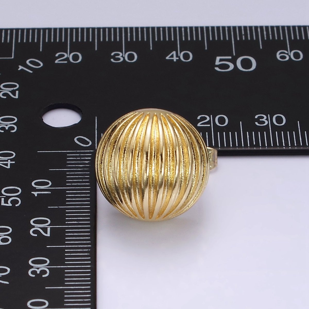 14K Gold Filled 18.5mm Line-Textured Round Dome Stud Earrings | V459 - DLUXCA