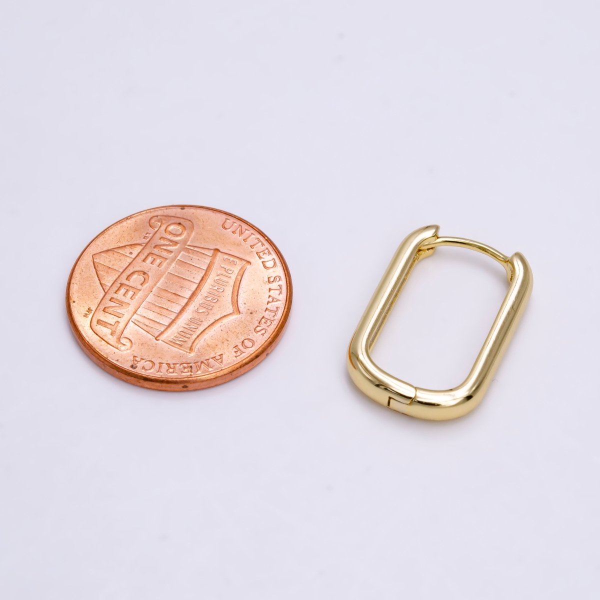 14K Gold Filled 18mm Oblong Minimalist Huggie Hoop Earrings | AE1101 - DLUXCA