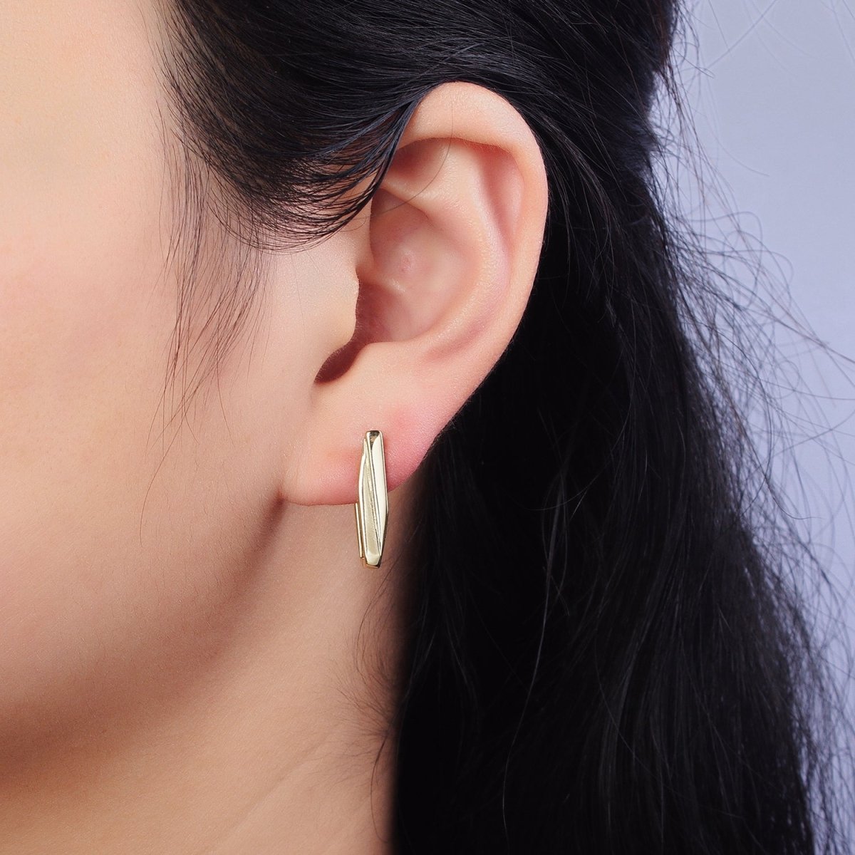 14K Gold Filled 19.5mm Rectangle Thin Lined Geometric Hoop Earrings | AB415 - DLUXCA