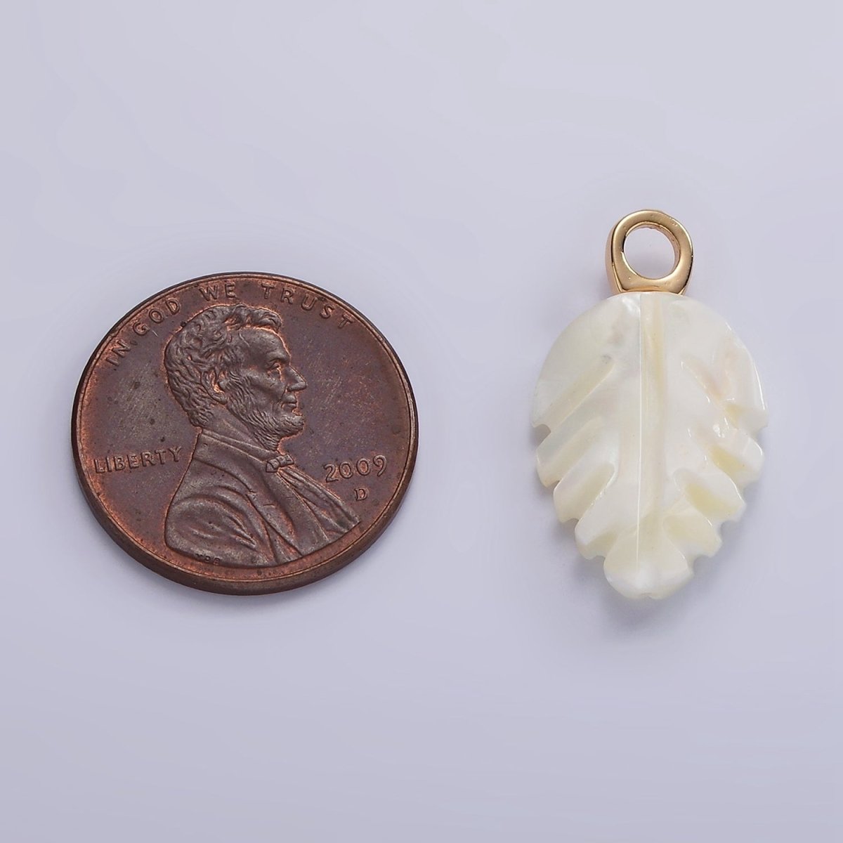 14K Gold Filled 23mm Shell Pearl Nature Plant Leaf Pendant | P-1639 - DLUXCA