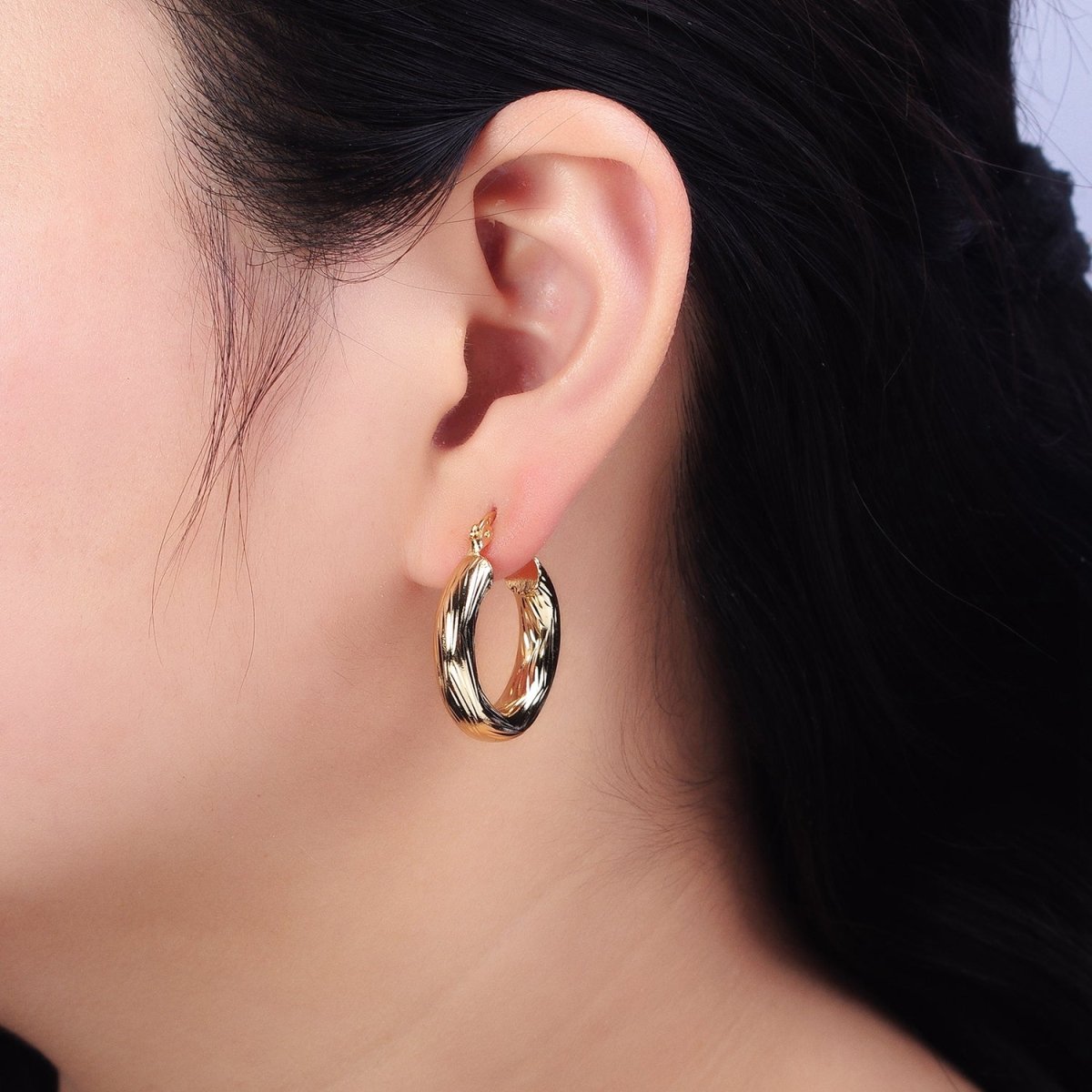 14K Gold Filled 25mm, 35mm, 45mm, 55mm Curved Line-Textured Twisted French Lock Latch Earrings | AE017 - AE020 - DLUXCA