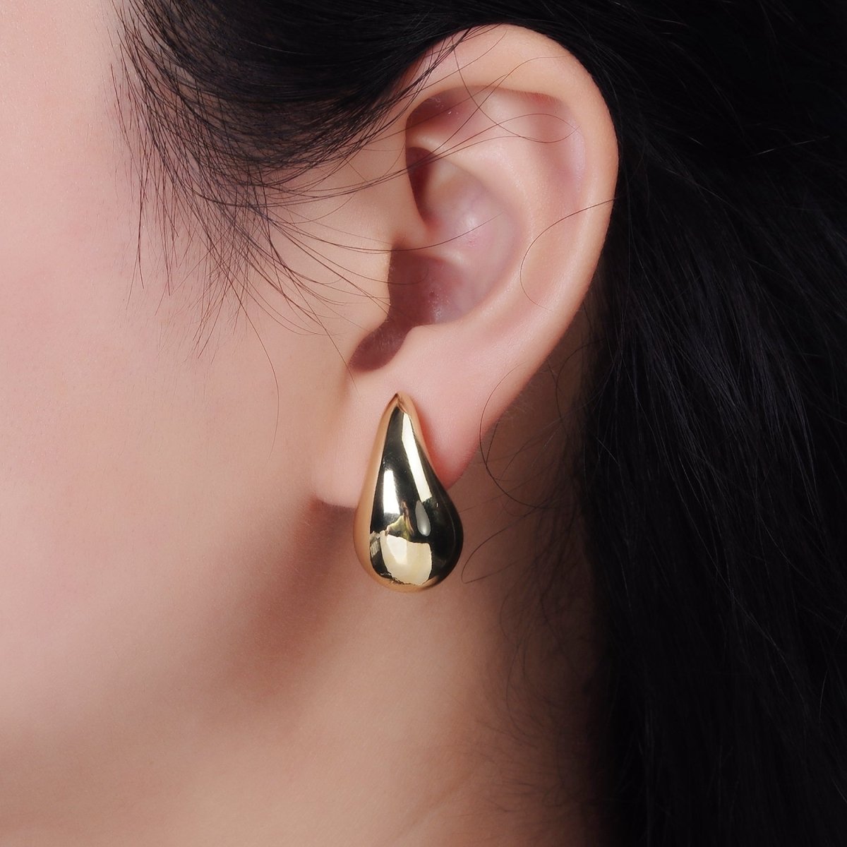14K Gold Filled 25mm Chunky Modern Teardrop Stud Earrings in Gold & Silver | V-283 V-308 - DLUXCA