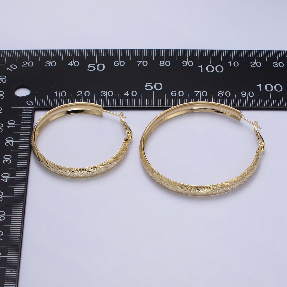 14K Gold Filled 40mm, 50mm Rhombus Lined Textured Hinge Hoop Earrings | AE057 AE058 - DLUXCA