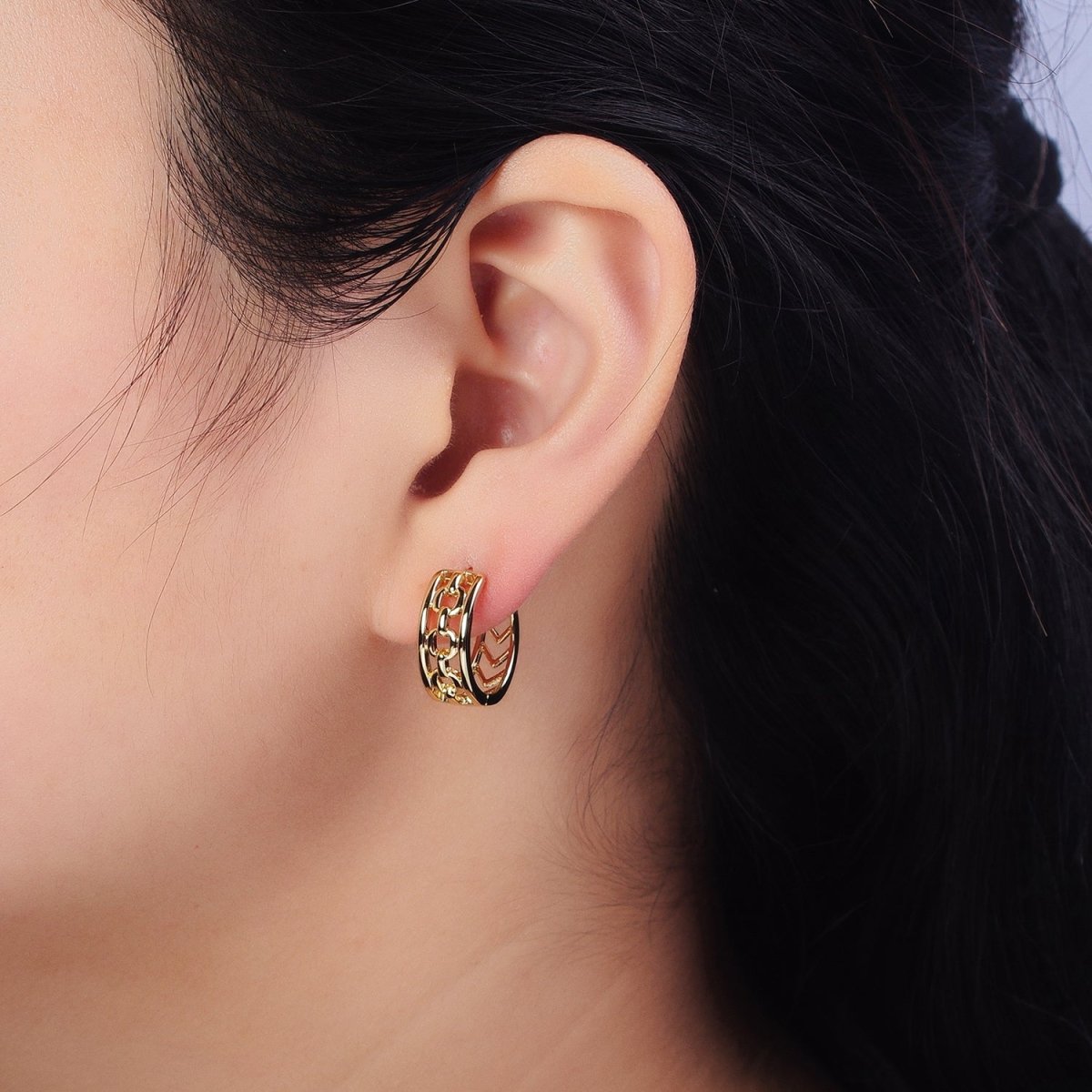 14K Gold Filled Cable Link Arrow 17.5mm Geometric Hoop Earrings | AB239 - DLUXCA