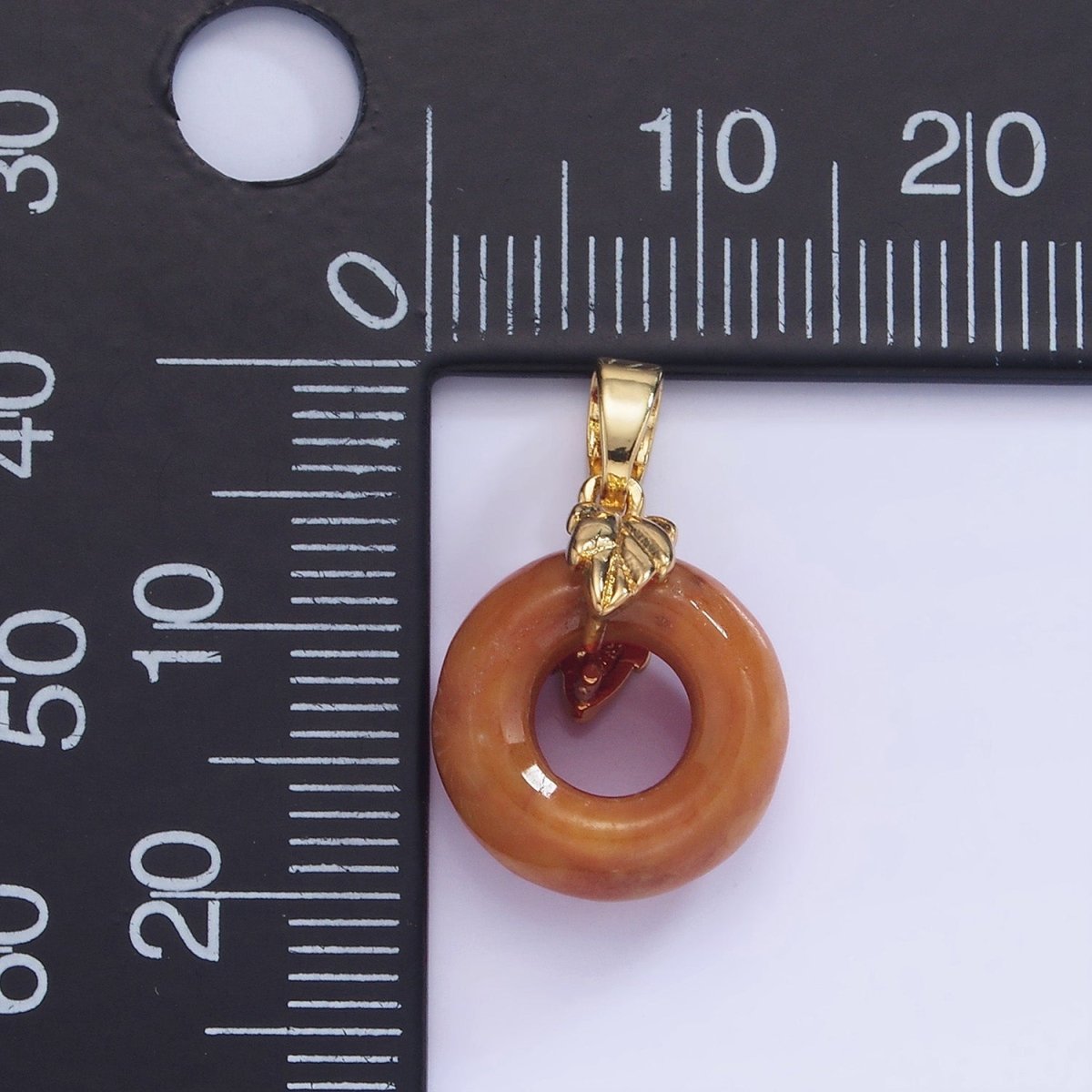 14K Gold Filled Carnelian Donut Open Round Leaf Pendant | AA1243 - DLUXCA