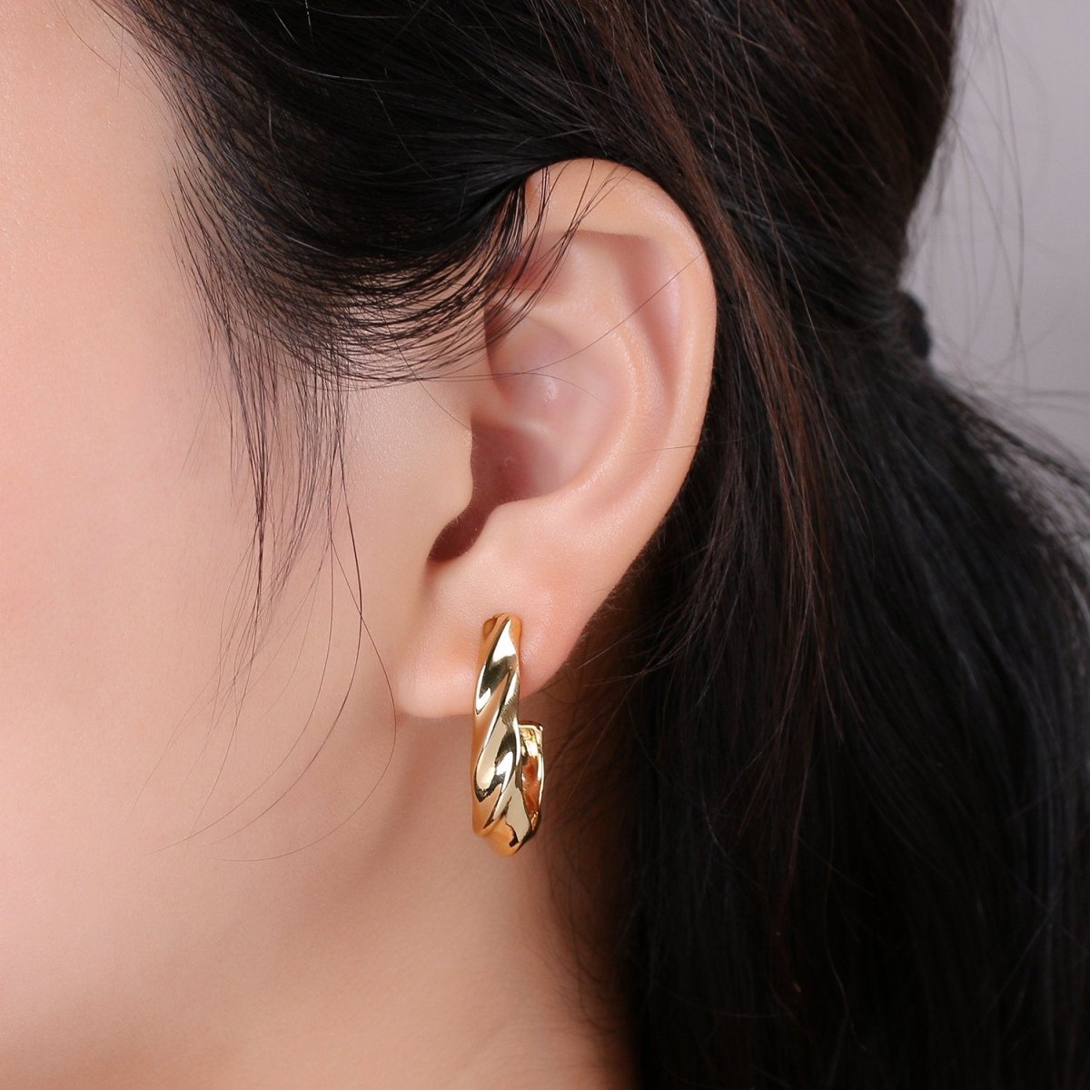 14k Gold Filled Circular Hoop Earring, Earring Supplies for DIY Earring Jewelry, Earring Supply DIY Findings, Perfect for DIY Earrings Q-240 - DLUXCA