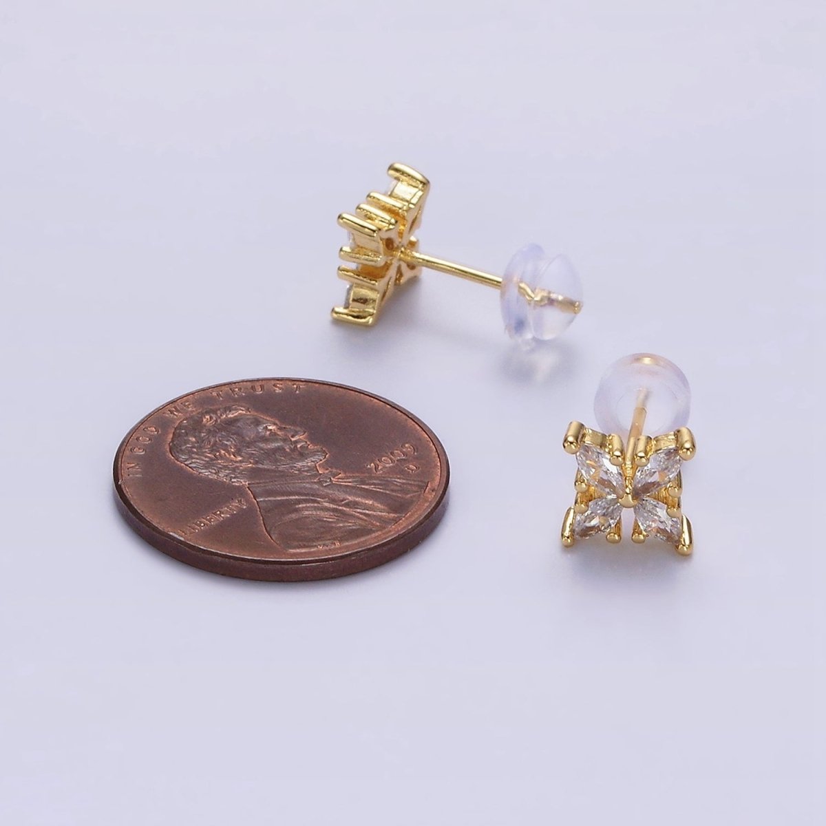 14K Gold Filled Clear Marquise Flower Petal Stud Earrings | AE860 - DLUXCA