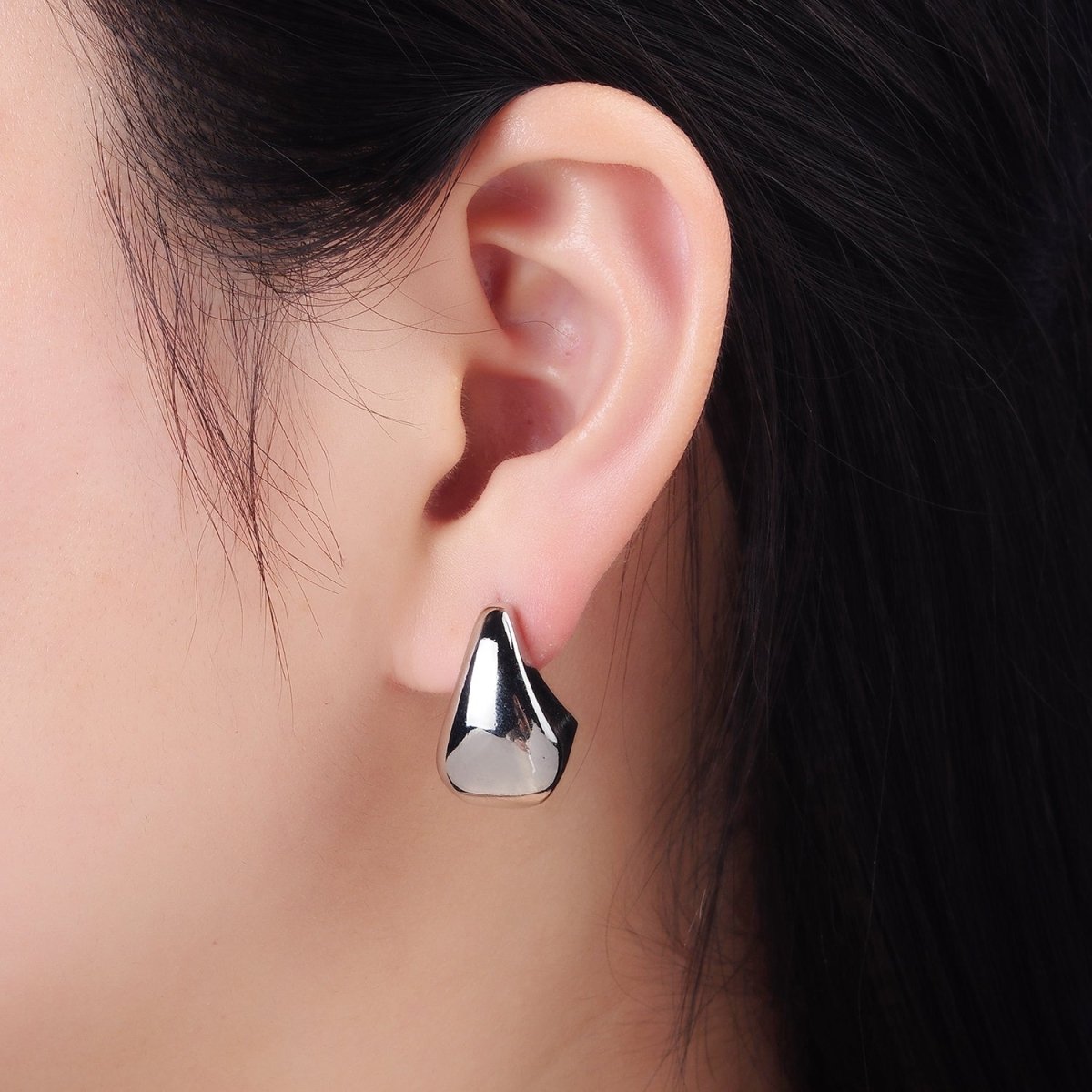 14K Gold Filled Edged Teardrop C-Shaped Hoop Earrings in Gold & Silver | AB1144 AB1145 - DLUXCA