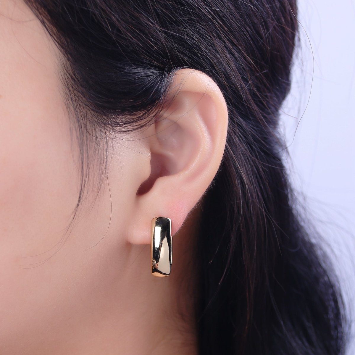 14K Gold Filled Hinged Huggie Earrings Minimalist Hoop Earrings Wholesale Jewelry T-290 - DLUXCA