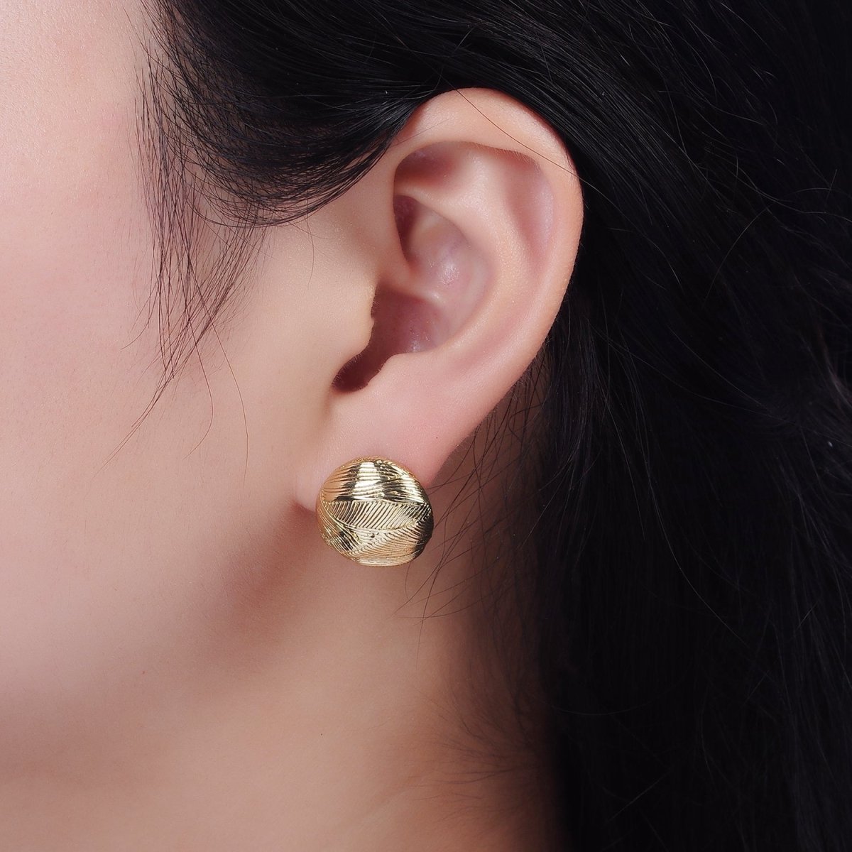 14K Gold Filled Lined Geometric Round Dome C-Shaped Hoop Earrings | V457 - DLUXCA