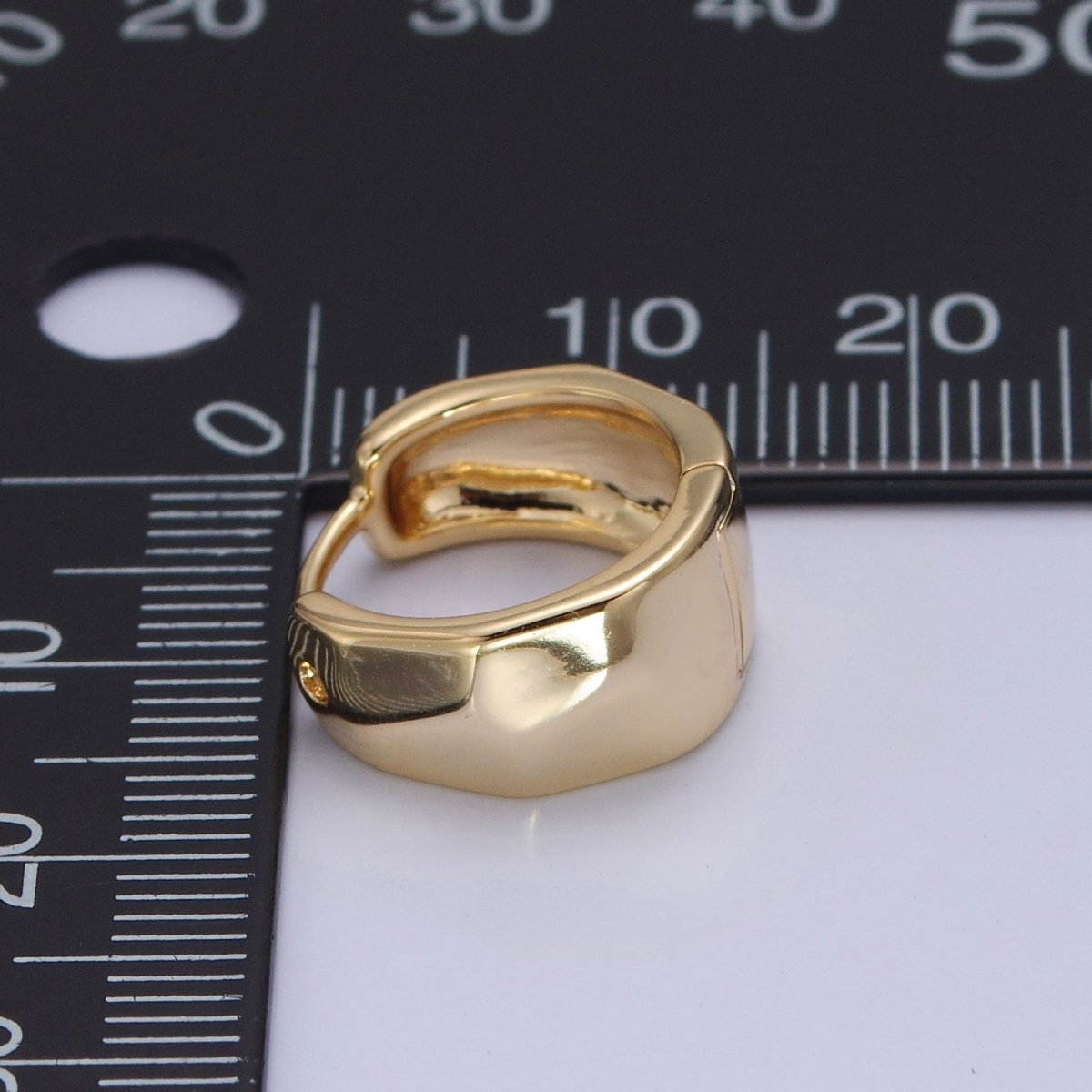 14K Gold Filled Multifaceted Geometric Hammered Huggie Hoop Earrings P-387 - DLUXCA