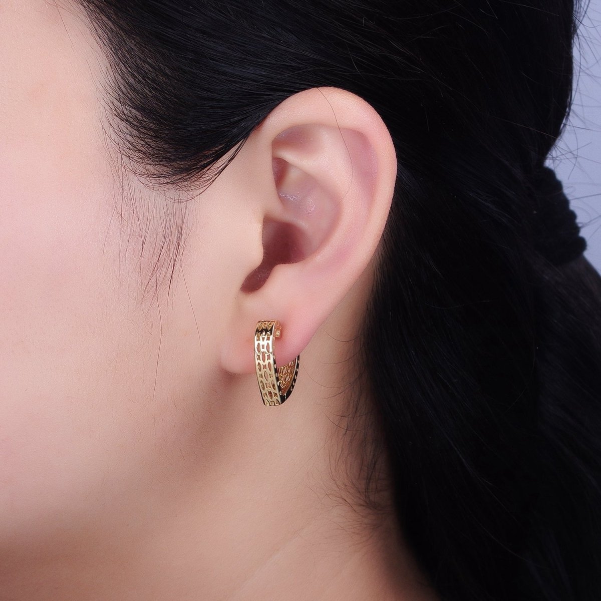 14K Gold Filled Oval Filigree Heart Geometric Huggie Earrings | AB1532 - DLUXCA