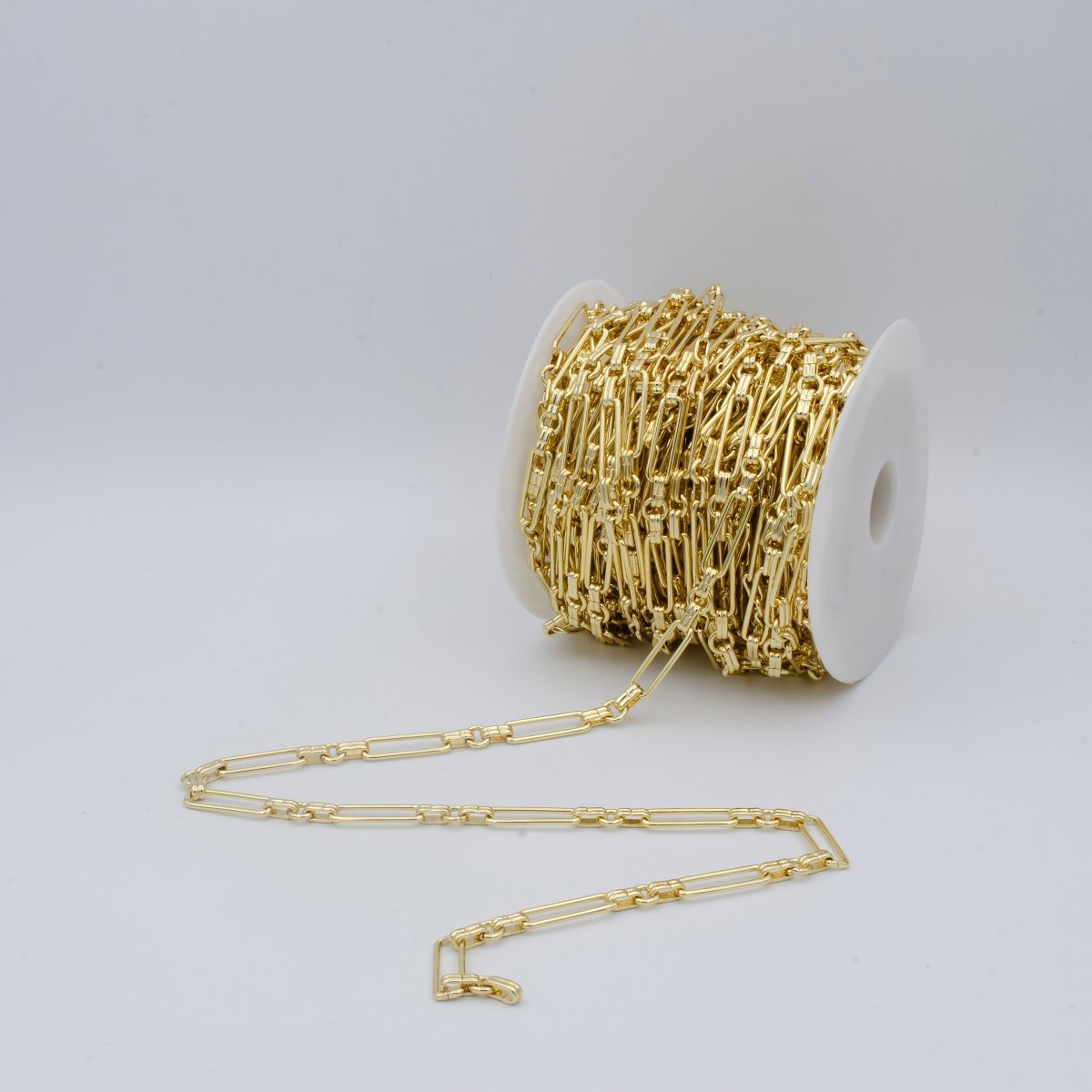 14K Gold Filled PaperClip Unfinished Chain, Gold Chunky PaperClip Chain By Yard, 6.8x21.8mm, Chunky Elongated Chain, Wholesale Bulk Chain | ROLL-464 Clearance Pricing - DLUXCA