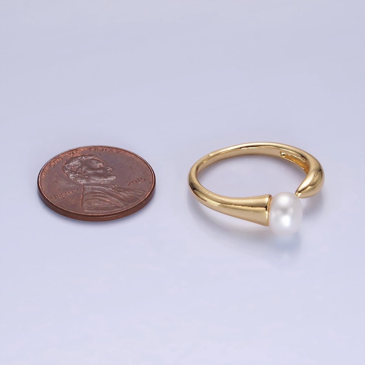 14K Gold Filled Shell Pearl Solitaire Wrap Open Ring | O1317 - DLUXCA