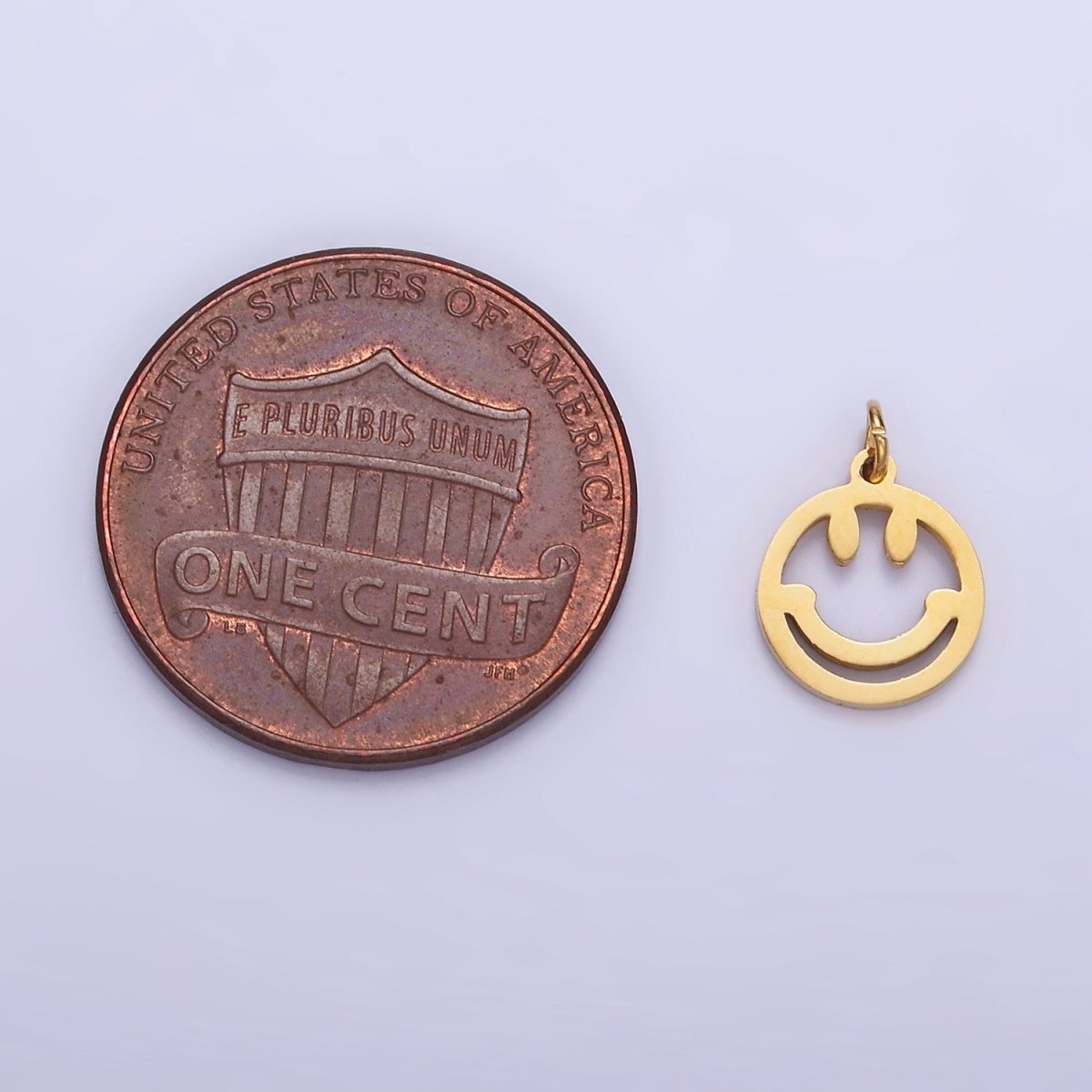 14K Gold Filled Smiley Face Emotion Open Round Charm | P951 - DLUXCA