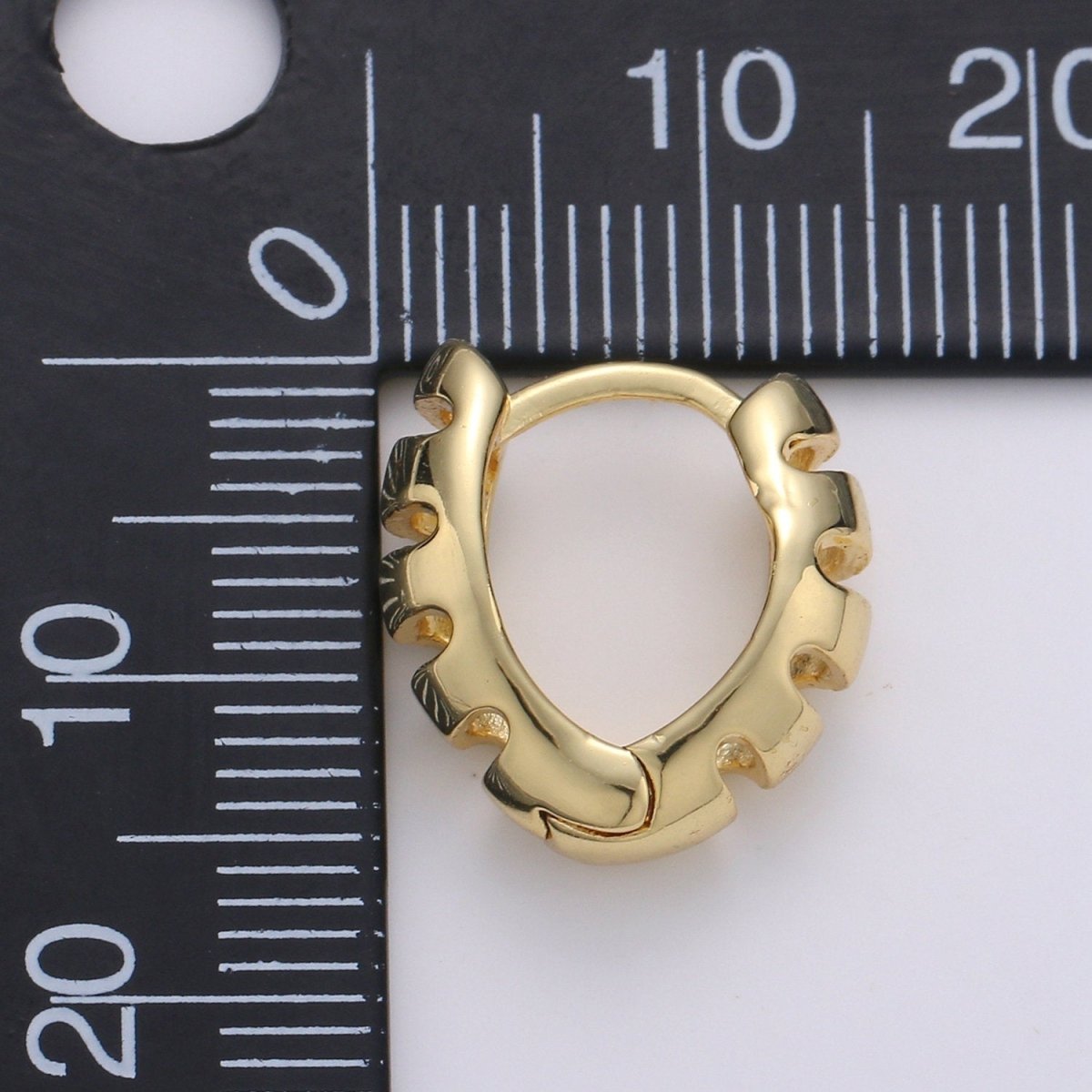 15mm Huggie Hoop Earring, Gold Large hoop earring, Chunky Hoops, Thick Gold Hoops, Medium hoop earrings, Vermeil Earring, gold Hoop Earrings Q-242 - DLUXCA