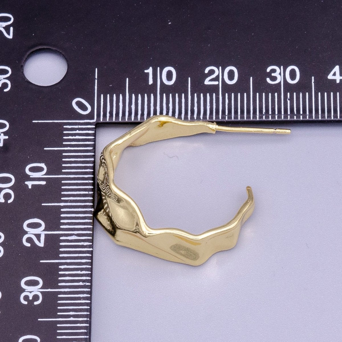 16K Gold Filled 25.5mm Hammered Abstract C-Shaped Hoop Earrings | AE053 - DLUXCA