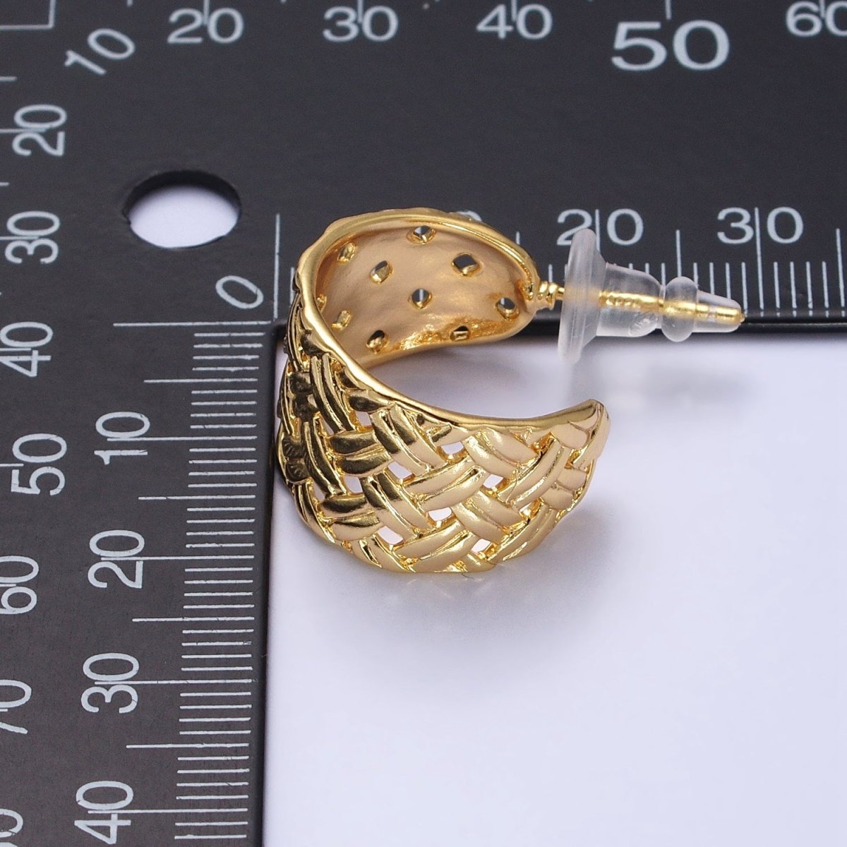 16K Gold Filled Geometric Rattan Textured C-Shaped 20mm Hoop Earrings in Gold & Silver | AB456 AD897 - DLUXCA