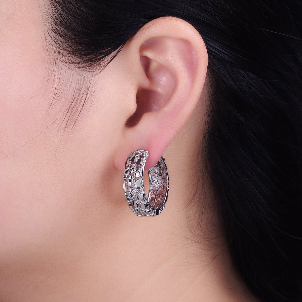 16K Gold Filled Triple Teardrop Textured 28mm Hoop Earrings in Gold & Silver | AB1557 AB1558 - DLUXCA