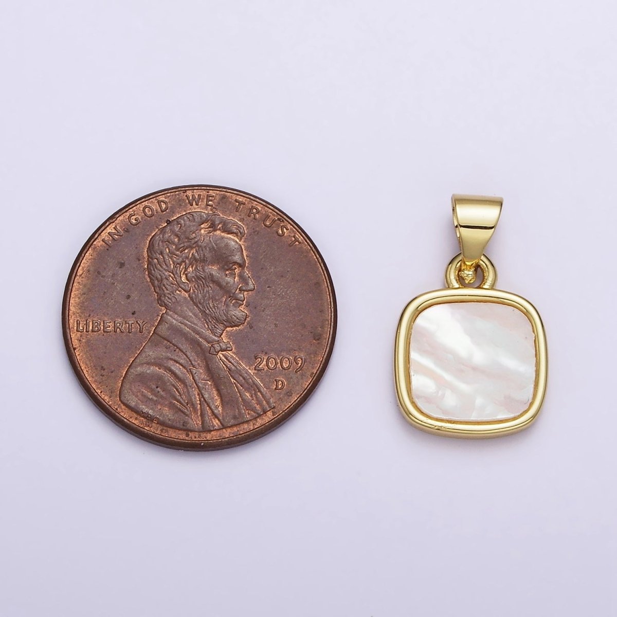 18K Gold Filled 17.5mm White Shell Pearl Square Pendant | AA-554 - DLUXCA