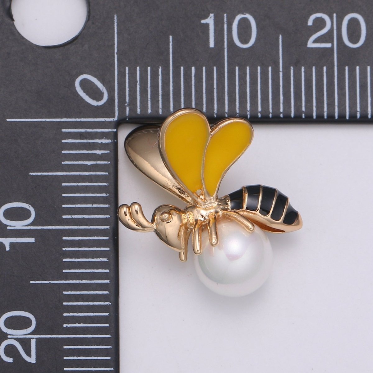 18k Gold Filled Bee Pendant Gold Bumble Bee Charm, Honey Bee Charm with Pearl for Necklace Supplies Component E-133 - DLUXCA