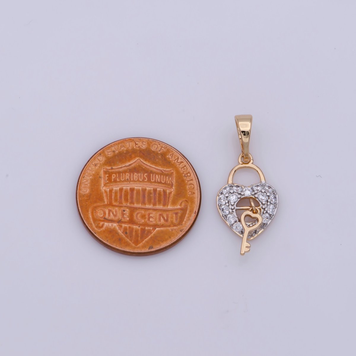 18K Gold Filled Micro Paved CZ Romantic Key to My Heart Pendant | N-1398 - DLUXCA