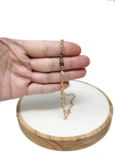 18k Gold Filled Necklace Figure 8 Chain Link Gold 17.7" Gold Figure Eight Style Necklace, Dainty 3mm Figure Eight Necklace w/ Lobster Clasps | CN-734 Clearance Pricing - DLUXCA