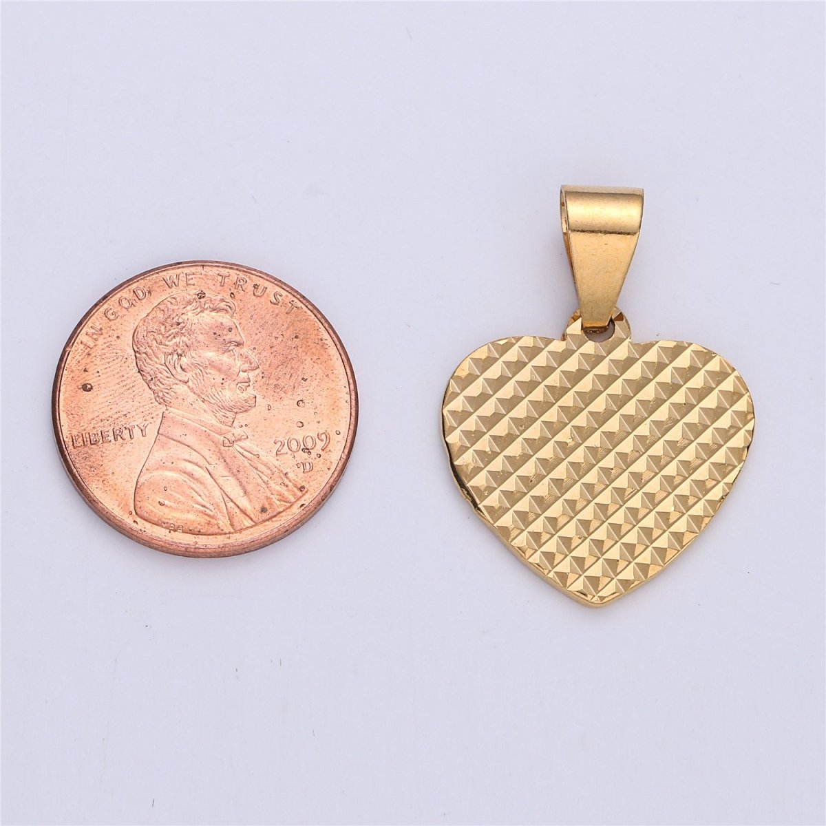 18k Gold Filled Pendant Faceted Heart Charm for necklace Heart Medallion Pendant I-155 - DLUXCA