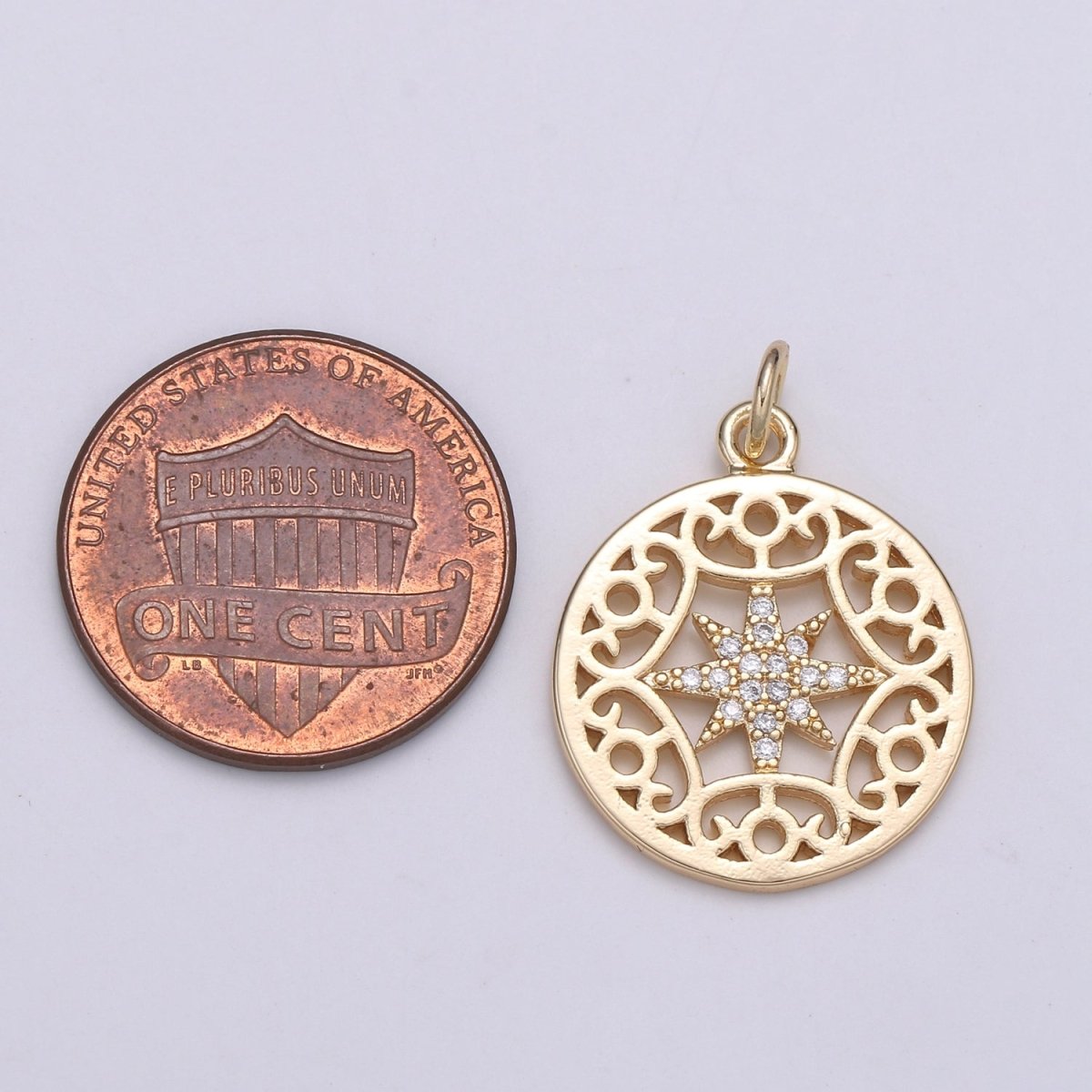 18K Gold Filled Star Circle Charm E-094 - DLUXCA