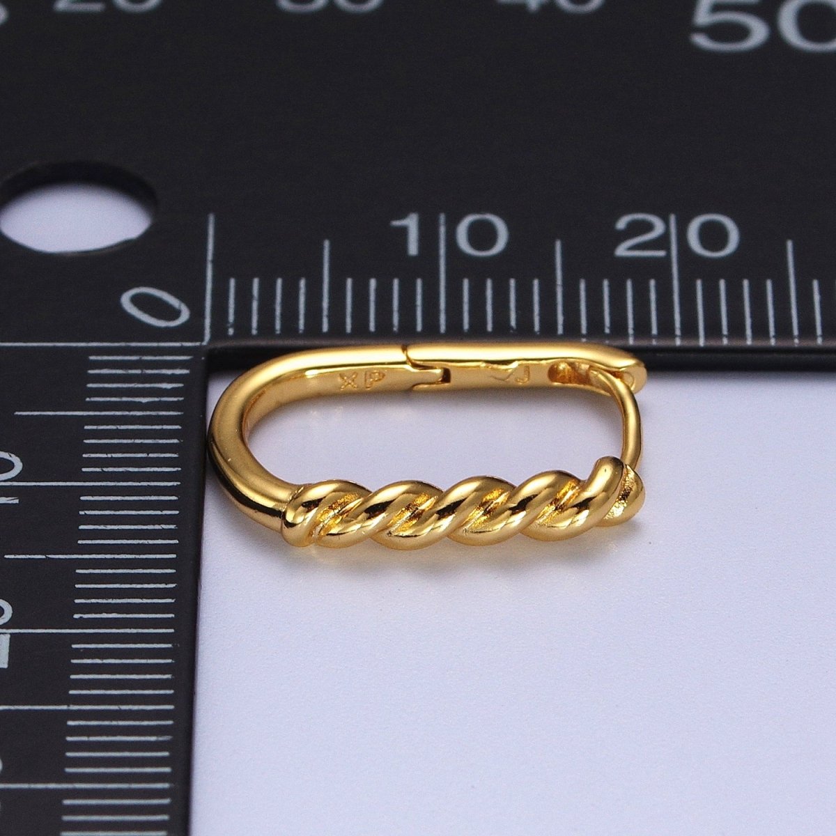 19mm Twisted Rope U-Shaped Oblong Gold Hoop Earrings | AB031 - DLUXCA