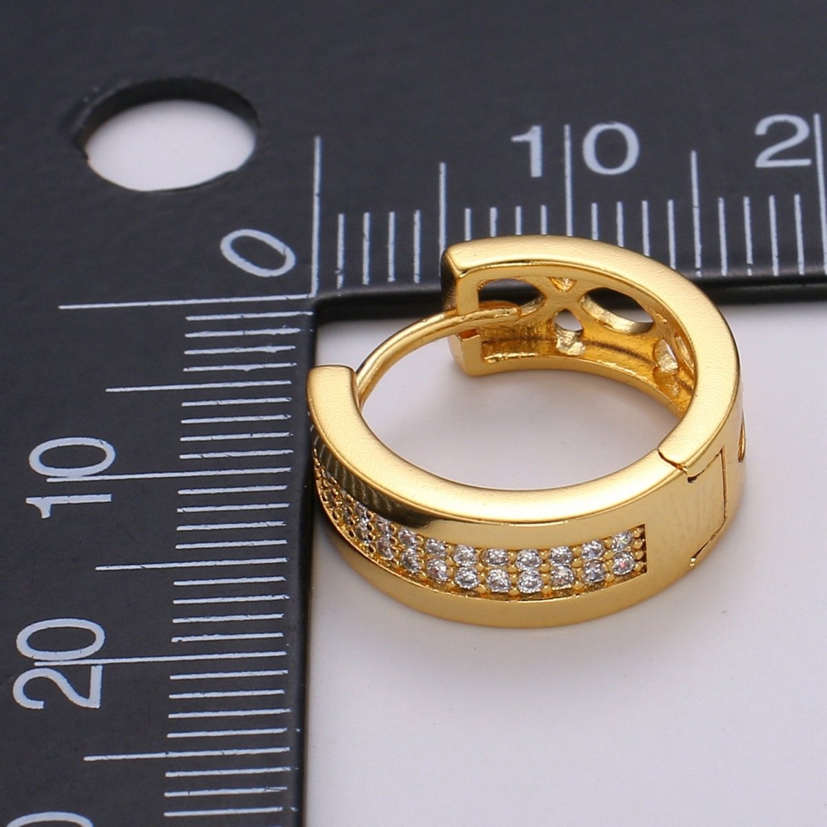 1pair Simple Golden Circle Shape Mini Huggies Earrings CZ Crystal Gold Filled Geometric Casual/Formal Micro Pave Earring Jewelry Q-502 - DLUXCA