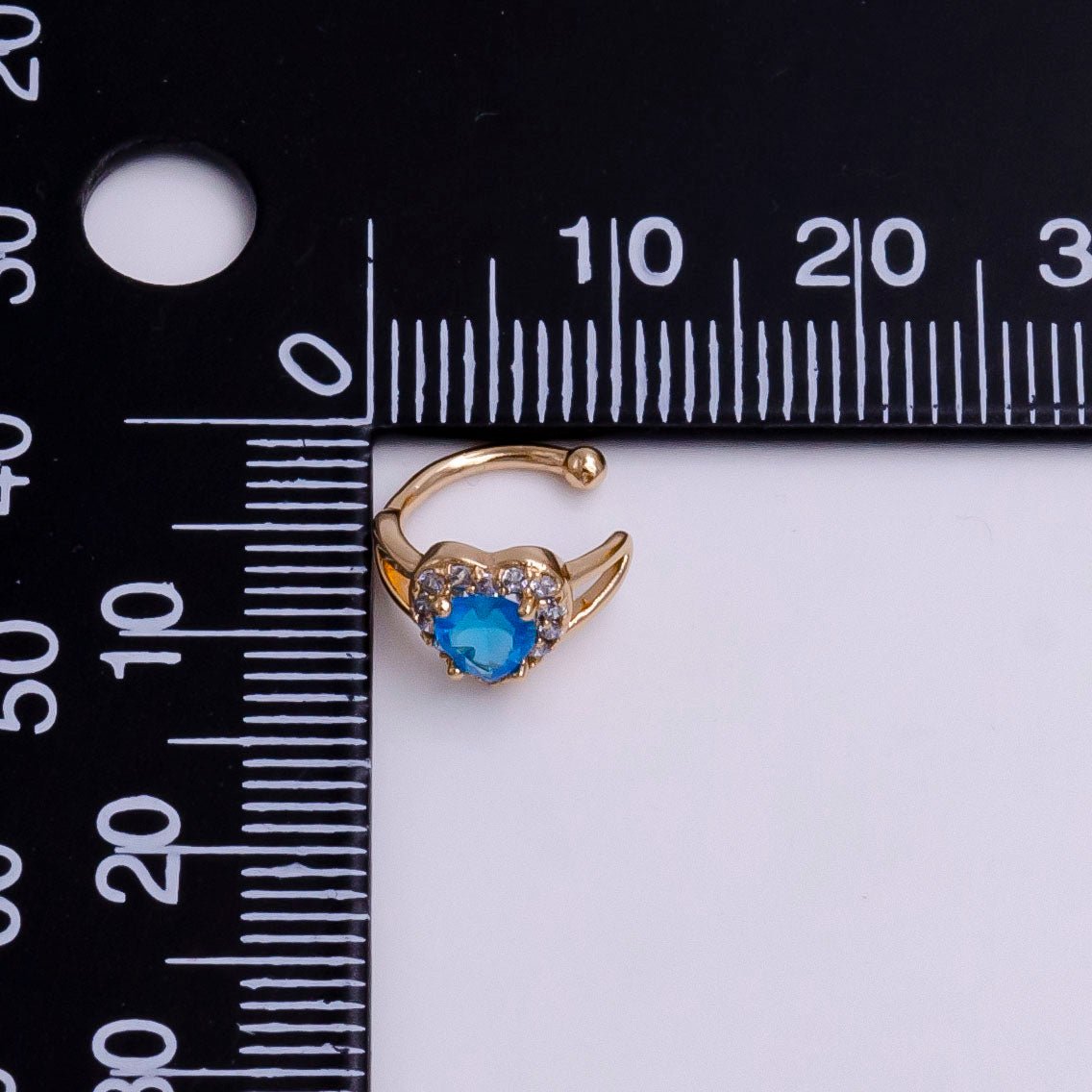 1x Blue Green Ear Cuffs for Non Pierced Ears Micro Pave Crystal Gold Clip on Conch Cuff Earrings for Women Girls, AI-062 AI-063. - DLUXCA